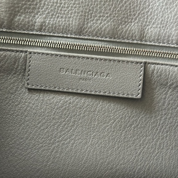 Balenciaga tote never worn - Picture 5 of 5